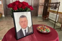 В селе Завьялово готовятся к похоронам.