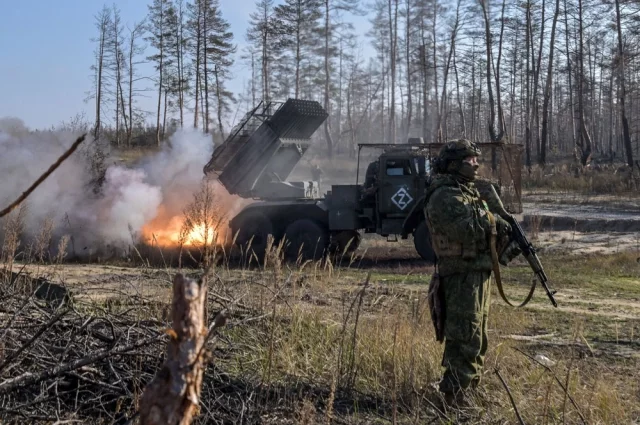 Боевая работа реактивной системы залпового огня на краснолиманском направлении