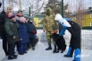 Кинолог ОСН «Кузбасс» с позывным К-1 рассказал, что для его напарницы Багиры это был первый опыт общения с детьми, но собака справилась — дала себя погладить, поиграла и осталась довольна.
