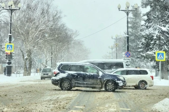 В Южно-Сахалинске днем слабая метель, температура -2…-4°С.