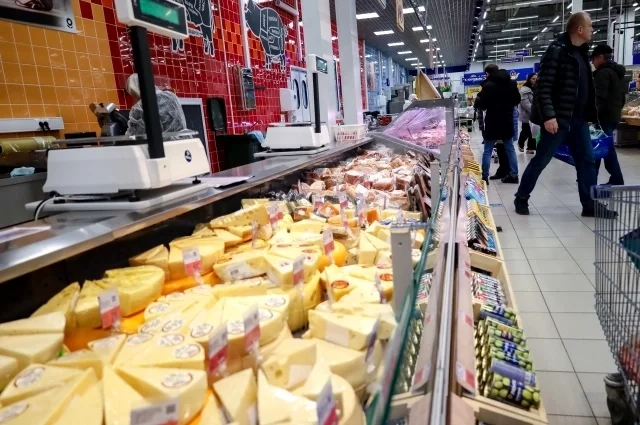 Если правильно выбрать сыр, он будет не только вкусным, но и полезным.