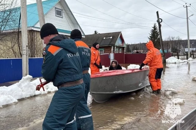 Этой весной от паводков пострадали уже несколько населенных пунктов.