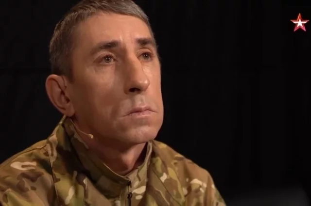 Анатолий Батиенко закрыл собой гранату и спас сослуживцев.