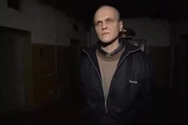 Максим Петров отбывает пожизненный срок в колонии.