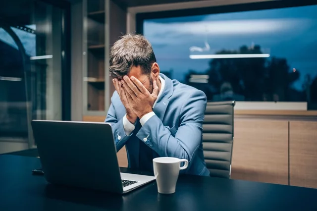 Можно ли потерять работу из-за селфи на рабочем месте?