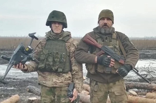 Дмитрий Хромов со старшим сыном Виталием.
