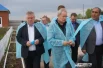 Басаргин посещает животноводческое хозяйство «Заря Путино».