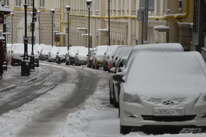 Апрельский снег в Москве.