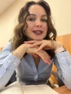  Ольга Шмакова. 35 лет. Менеджер отдела продаж в ООО «ПраймПласт». Хобби: спорт.