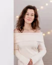 Анжела Уткина. 25 лет. Ведущий специалист Управления капитального строительства Пермского края. Хобби: изучение китайского языка, чтение детективов, долгие прогулки.