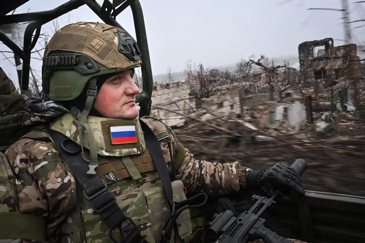 Военнослужащий ВС РФ на новых освобожденных территориях в ДНР.
