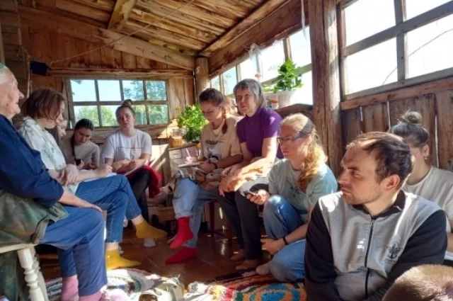 Со студентами на диалектологической практике в селе Ёгва