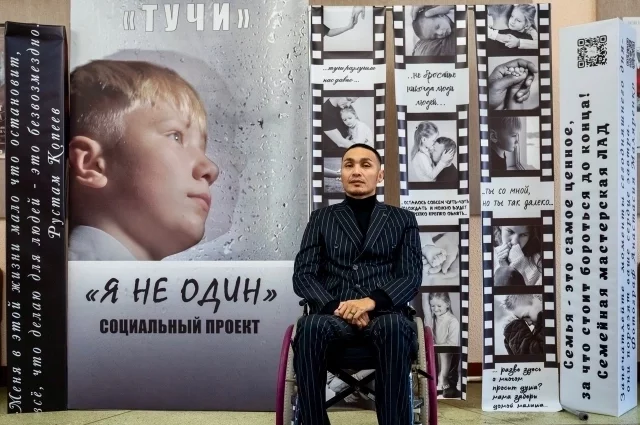 На премьере клипа.