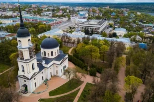 Детальные сведения о новых содержаельных автомаршрутах можно уточнить на автозаправочных станциях «Роснефти».