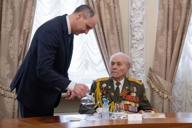 Встреча с ветеранами прошла в тёплой и дружественной обстановке.