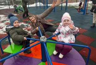 В небольшом рабочем посёлке появилось отличное место для отдыха взрослых и детей.