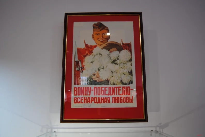Первым омским Героем Советского Союза 12 апреля 1942 года стал механик-водитель танка, младший сержант Виктор Григорьев.