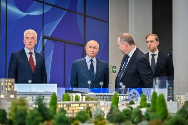 Владимир Путин и Сергей Собянин посетили новый кампус МГТУ им. Баумана.