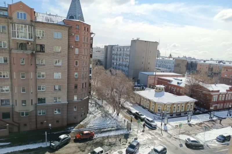 Предыдущее подобное явление зафиксировано в Омске в 2017 году, когда город также столкнулся с апрельским снегопадом.