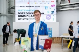 Василий Патрушев учится в школе № 9 во Владивостоке с углубленным изучением китайского языка
