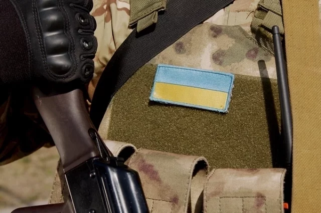Украинские офицеры обложили своих подчиненных данью. И деньги эти идут совсем не на нужды ВСУ.