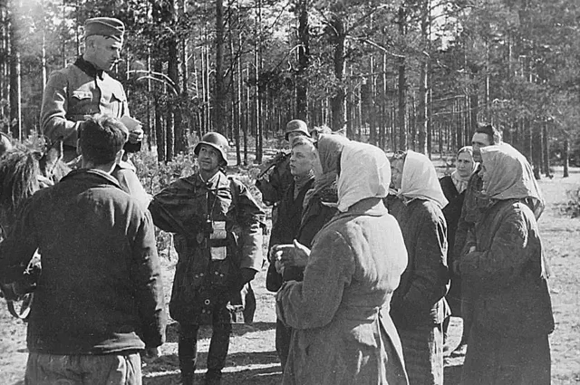 Задача у немецких пропагандистов была одна – привлечь на свою сторону население на оккупированных территориях.