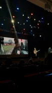 Певица Юта исполняет песню после открытого диалога на тему: "Сила музыки: песни, вдохновляющие на Победу".