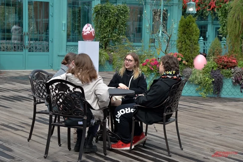 Фестивальные площадки стали точкой притяжения городской молодежи.
