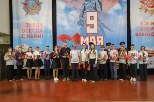 14 юношей и девушек получили первые паспорта