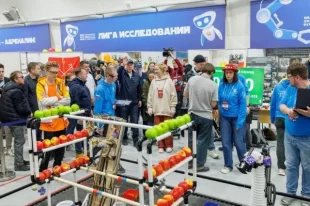 Свои разработки участники чемпионата представили островным властям.