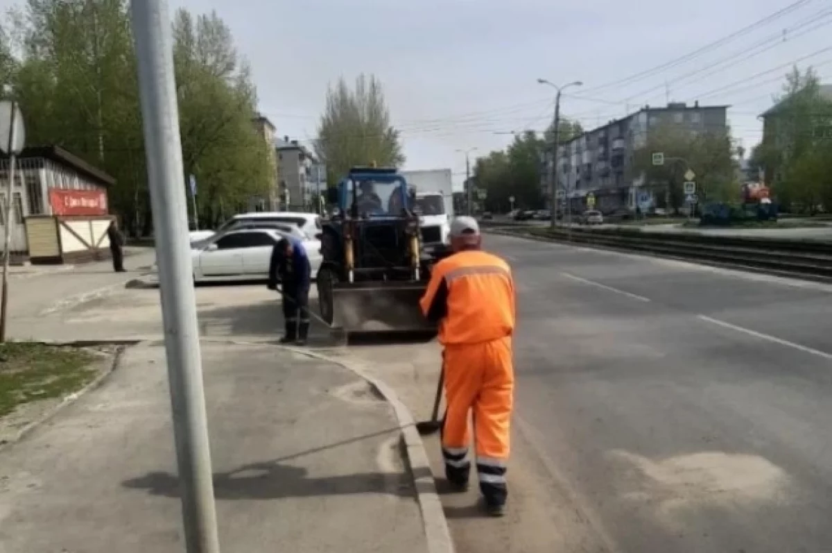 356 остановок помыли в Барнауле