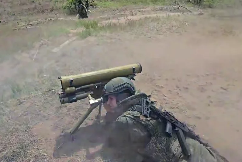 Уничтожение машины подвоза боеприпасов ВСУ помогло остановить нападение врага.