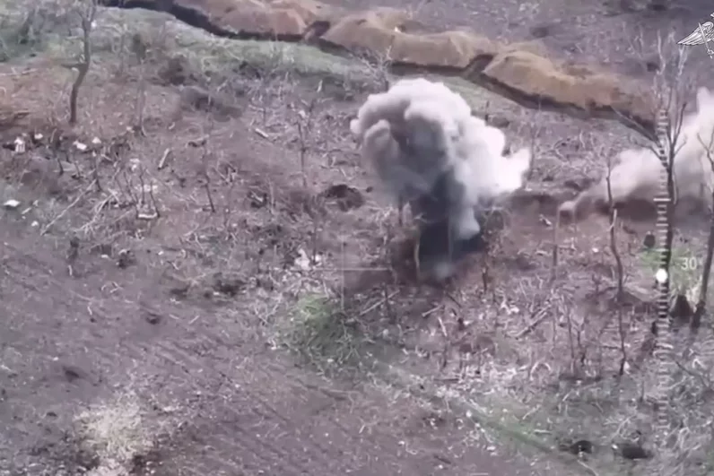 Забрасывание гарнат в опопрный пункт.