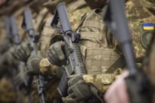 Украинские военные выдвинулись в сторону Курского приграничья...