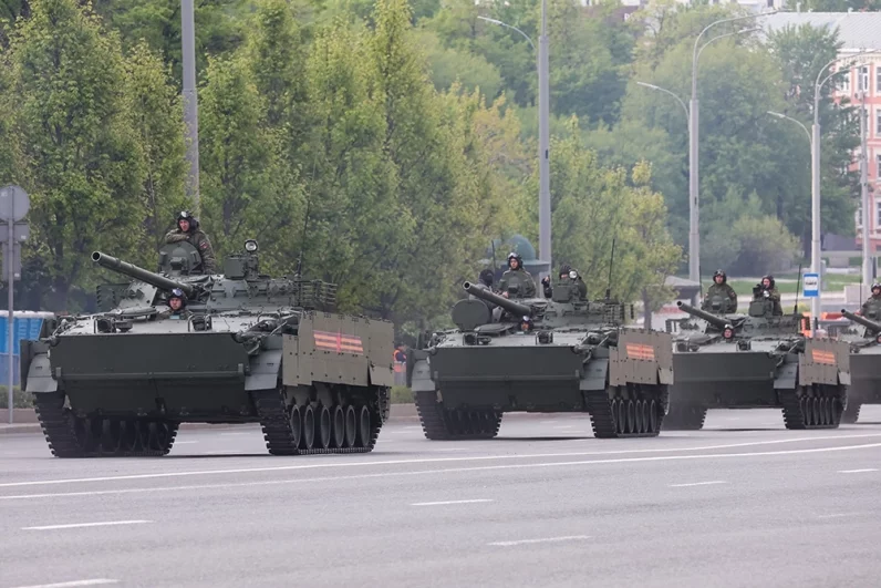 БМП-4.