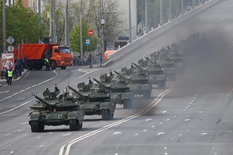 Военная техника перед генеральной репетицией парада на Красной площади.