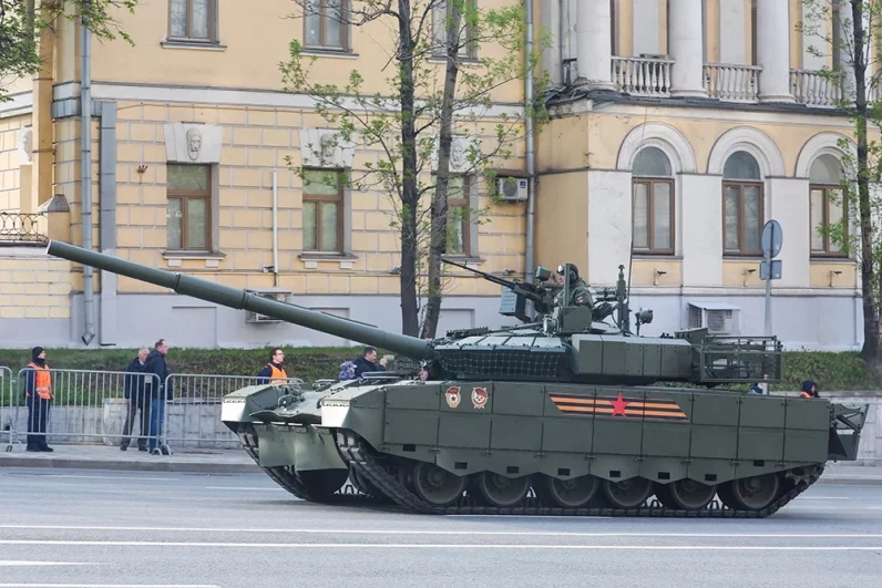 Танк Т-80БВМ.