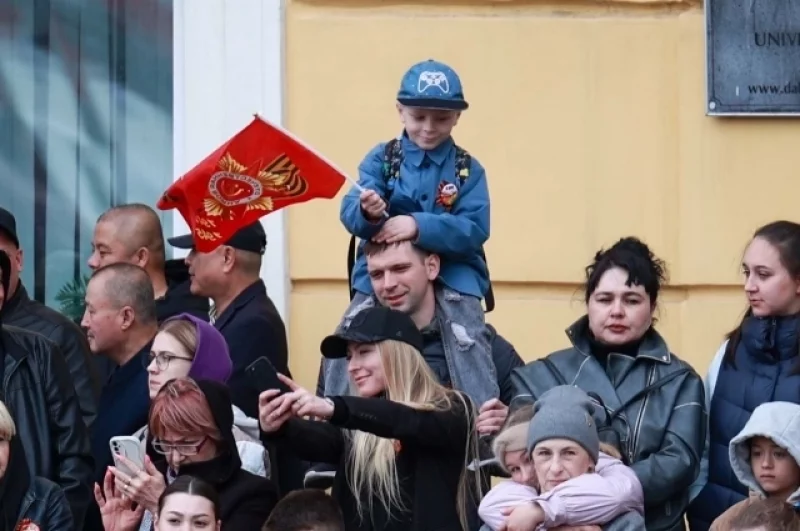 Парад собрал и молодых, и пожилых.