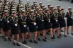 Украшением праздника стало прохождение девушек-связисток.