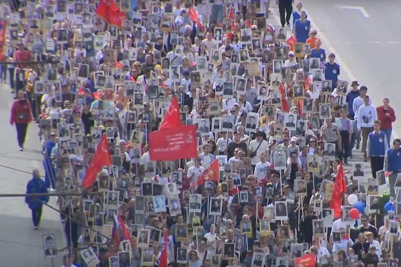 Шествие Бессмертного полка в Новосибирске.