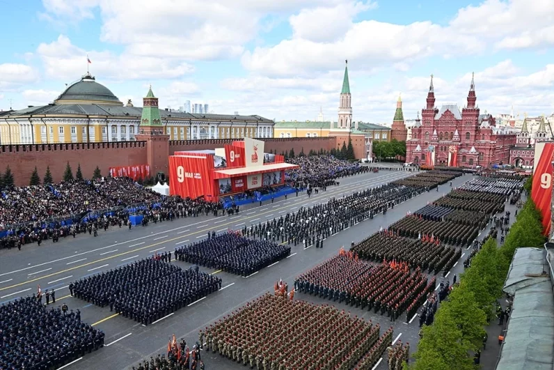 Парадные расчеты на Красной площади в Москве на военном параде, посвященном 80-летию Победы в Великой Отечественной войне.