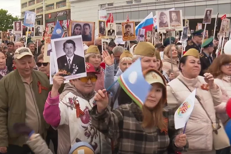 Шествие Бессмертного полка в Калининграде.