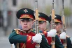 Военнослужащие на военном параде в честь 80-летия Победы в Великой Отечественной войне в Туле.