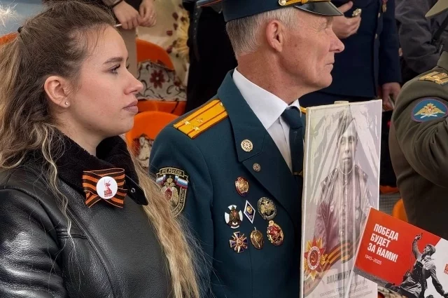 Владимирцы принесли портреты своих родных – героев Великой Отечественной войны