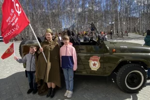 Знамя Победы символизирует Победу.
