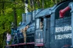 Легендарный Паровоз Победы стал настоящим музеем на рельсах — и предметом охоты для селфи.