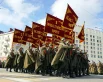 Мурманск. Чеканя шаг, по главному проспекту Заполярья прошли военнослужащие Министерства обороны, а также парадные расчёты силовых ведомств и учебных заведений.