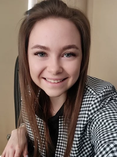 Береснева Валентина, Петропавловск-Камчатский, 26 лет, рост 158 см, специалист по дистанционному информационно- справочному обслуживанию ГАУ ГОСЭКСПЕРТИЗА ПД КК, хобби - рисование, медитация.