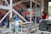 Строительные работы в самом разгаре. Предстоит ещё много сделать до сдачи стадиона.