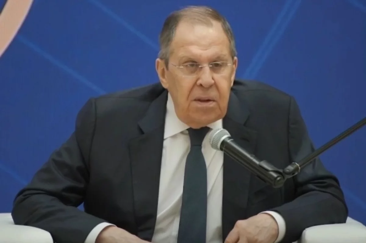 Лавров назвал Зеленского «жалким» из-за требований приезда Путина в Стамбул